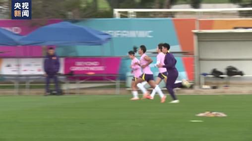 2026年，众人期待的《飞驰人生3》已正式定档春节，《惊蛰无声》《镖人》《熊猫计划2》《抓特务》《千金不换》《澎湖海战》《熊出没·年年有熊》等多部重磅新片也已列阵以待，涵盖喜剧、动作、动画等多元类型，有望在接下来的时间里与观众们陆续见面，并凭借差异化的内容供给为新一年的市场开出红盘。