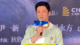 继续走着……”。